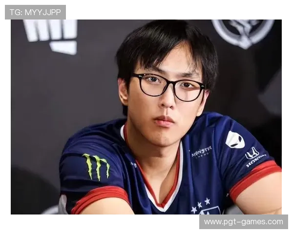 Foden首次入选国家队，年轻天才开启国际赛场新篇章