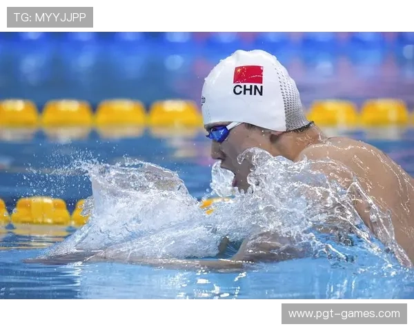 游泳选手打破400米个人混合泳世界纪录，展现全能实力